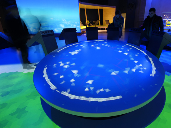 Central interactive table